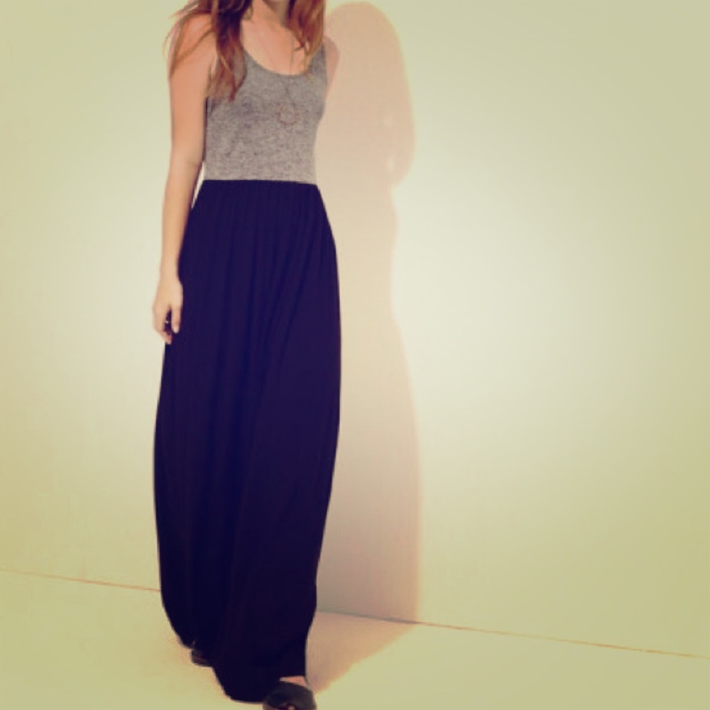 Lou & Grey Crinkle Maxi Dress